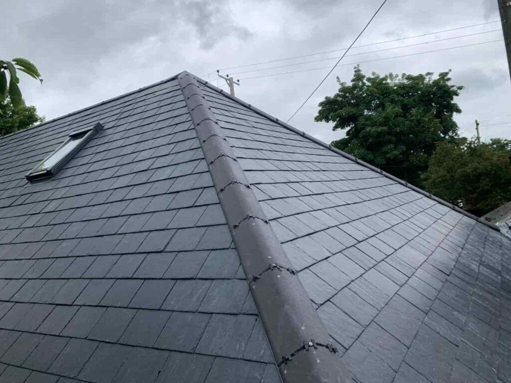 this is a photo of a slate roof installation in Hastings. Installation carried out by Hastings Roofing Services